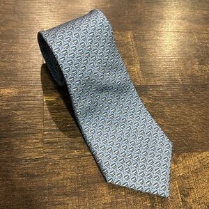 Vineyard Vines Blue Silk Tie Capital Club Trophy Glass
